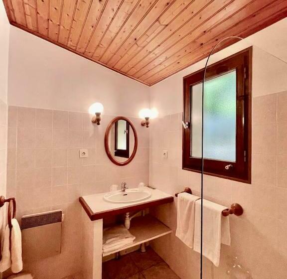 חדר דלוקס, Ferme Auberge Du Roc