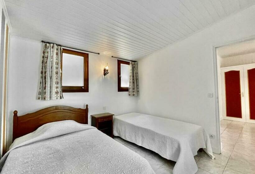 חדר משפחתי, Ferme Auberge Du Roc