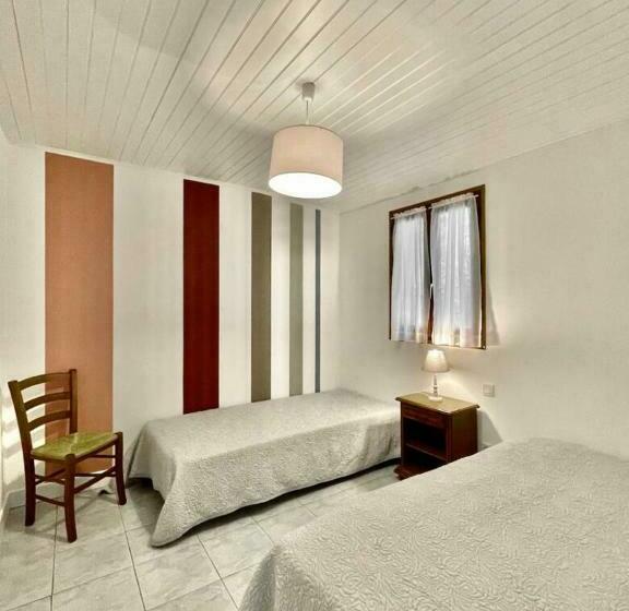 חדר משפחתי, Ferme Auberge Du Roc