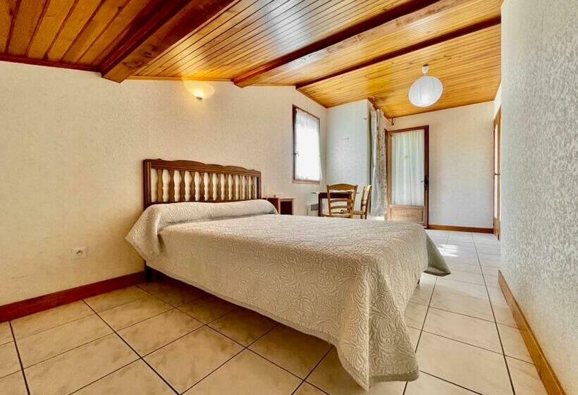 Семейный Номер, Ferme Auberge Du Roc