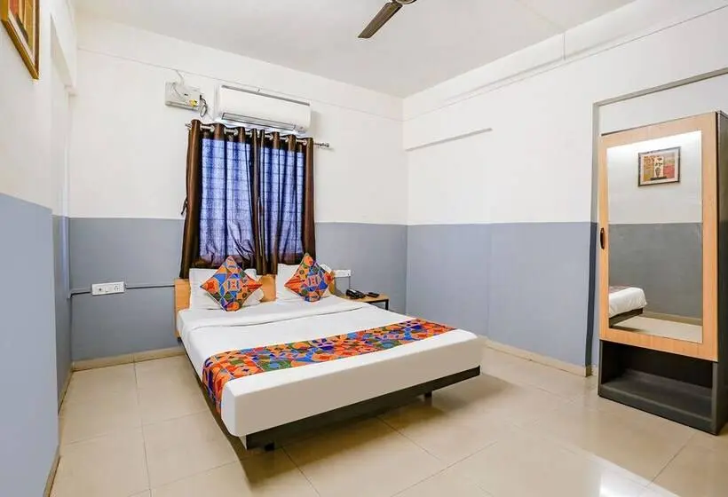 اتاق لوکس, Fabhotel Bhakti Sankul