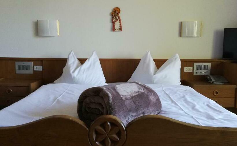 침실 1개 발코니 아파트, Ferienwohnungen St Hippolyt Mit Hallenbad