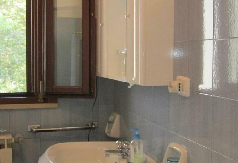 اتاق استاندارد با بالکن و چشم‌انداز دریا, Bed&breakfast Le Valli Del Cerrano