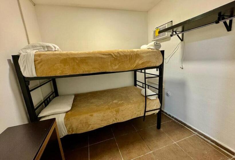 标准工作室, Suites Apodaca