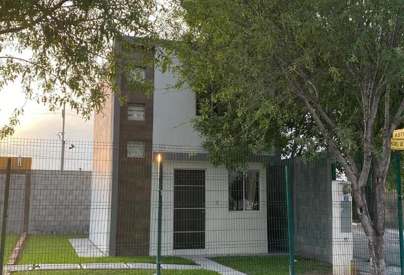 低层单卧公寓, Suites Apodaca