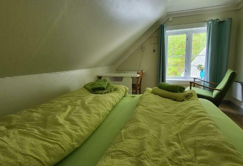 غرفة عائلية, Ulvesund Fyr