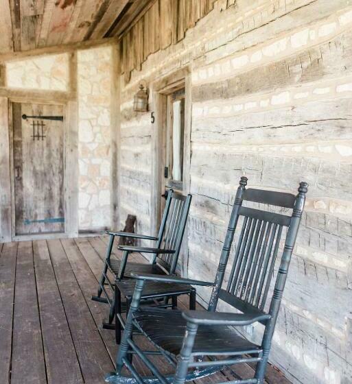 Номер Стандарт, Contigo Ranch Fredericksburg