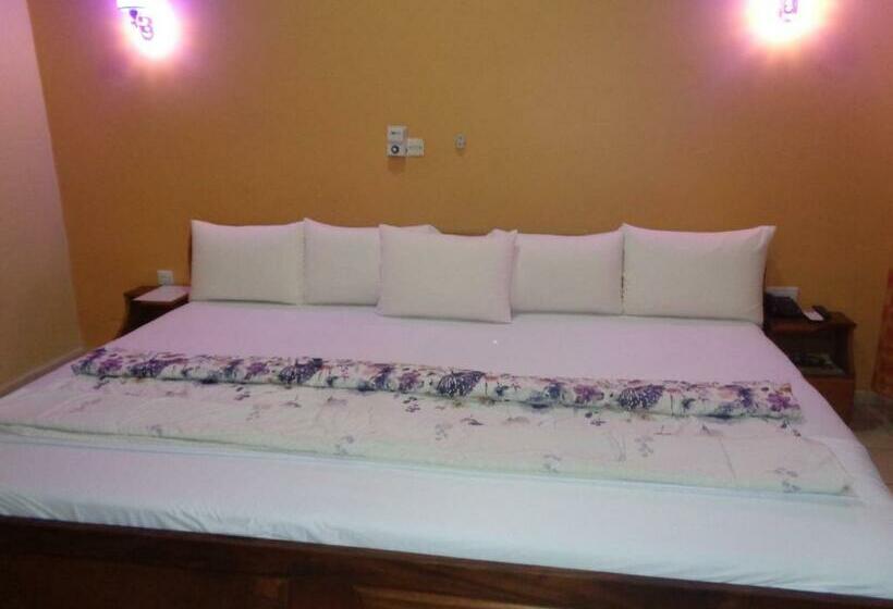 اتاق لوکس, Queensland