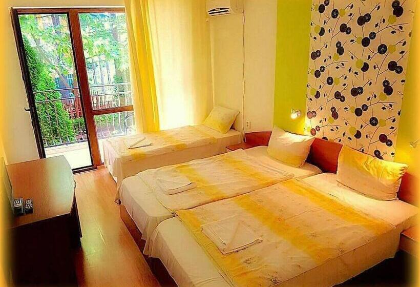 غرفة كلاسيكية ثلاثية, Valena