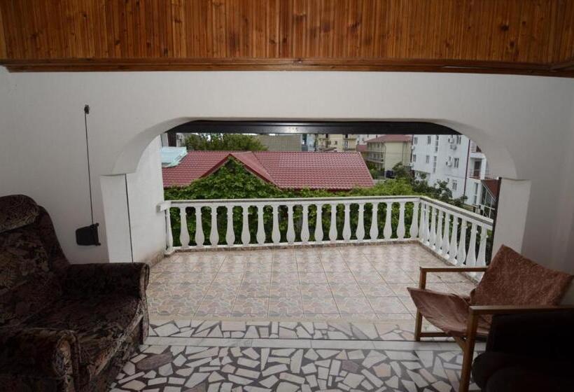 标准三人间, Casa Maria Costinesti