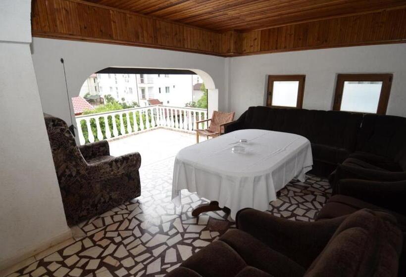 标准三人间, Casa Maria Costinesti