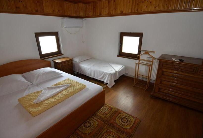 标准三人间, Casa Maria Costinesti