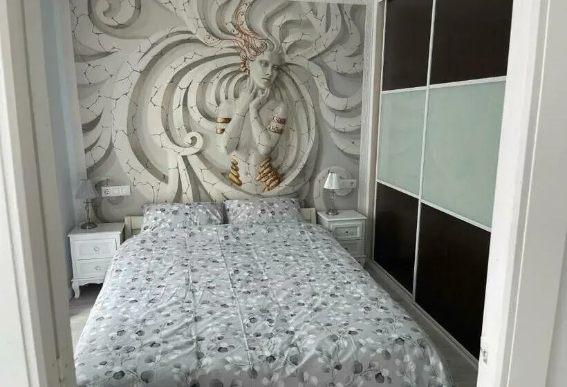 Huoneisto 3 Makuuhuonetta, Old Town Oliva Guest Apartment