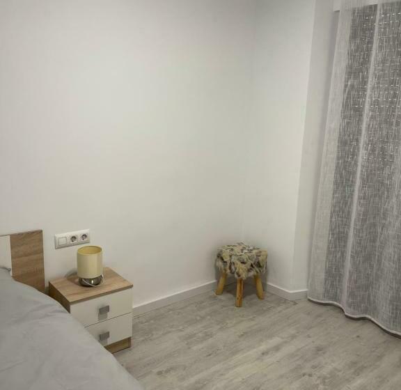 ３ベッドルームアパートメント, Old Town Oliva Guest Apartment