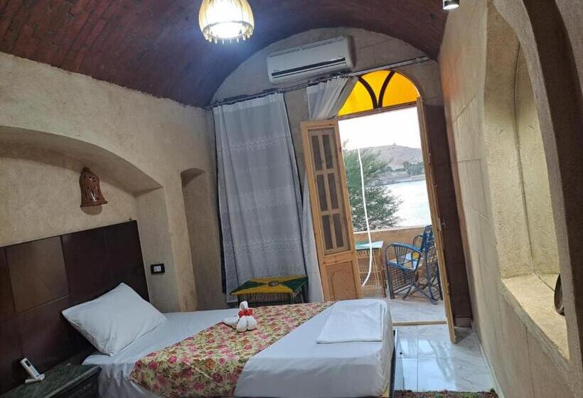 اتاق استاندارد, Queen House