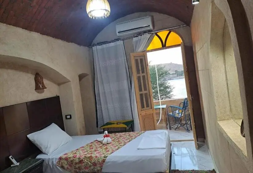 اتاق استاندارد با تراس, Queen House