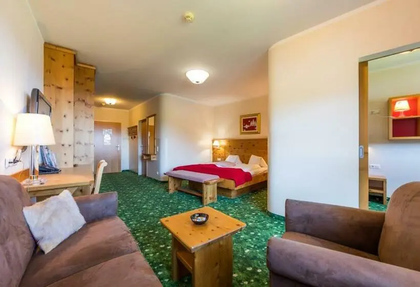1 Bedroom Apartment Lake View, Heidi Hotel Falkertsee   Kinder
