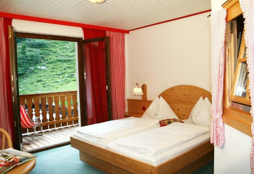 Апартаменты 1 Спальня с Балконом, Heidi Hotel Falkertsee Kinder