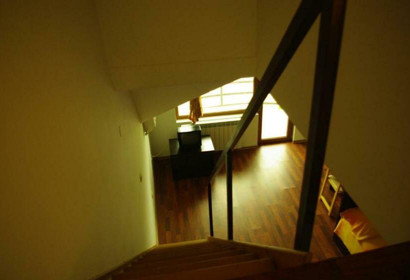 듀플렉스 스위트, Nice