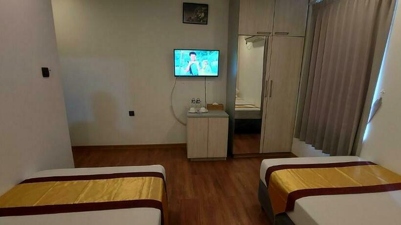 اتاق سوپریور, Royal Crown