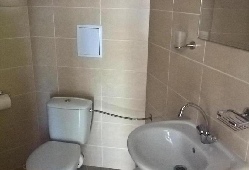 Camera Tripla Classica con Balcone, Family Hotel Dreams