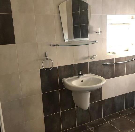 Appartamento 1 Camera da Letto Vista Mare, Family Hotel Dreams