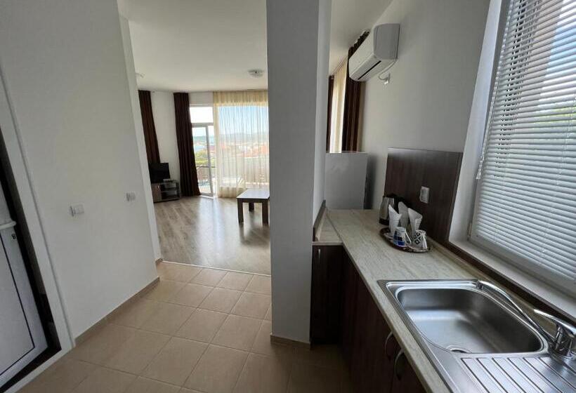 Studio Standard Vista Mare, Family Hotel Dreams