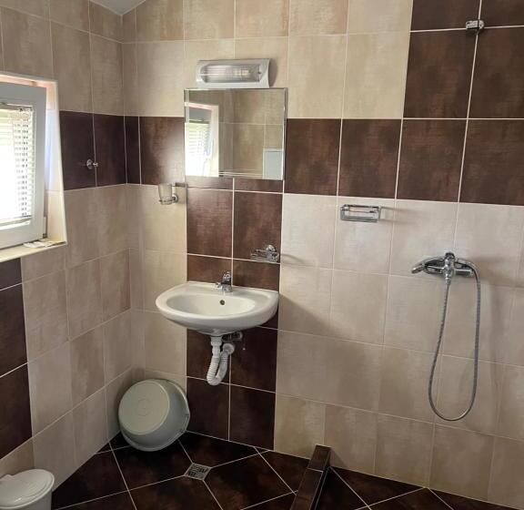 Camera Deluxe Vista Mare con Balcone, Family Hotel Dreams