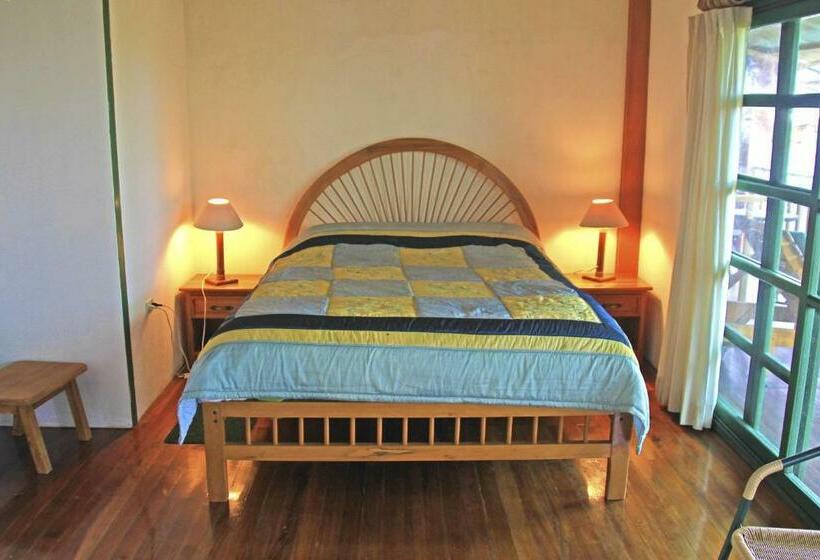 جناح, Galapagos Chalet