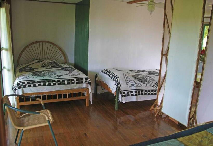 جناح, Galapagos Chalet