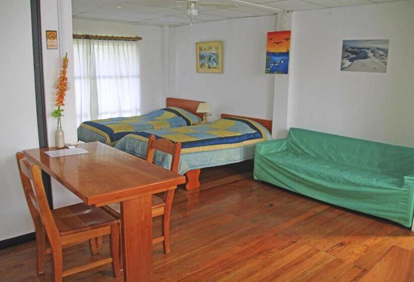 جناح, Galapagos Chalet