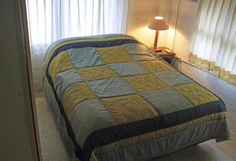 غرفة قياسية, Galapagos Chalet