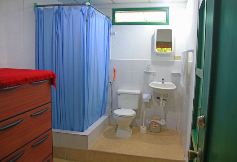 غرفة قياسية, Galapagos Chalet