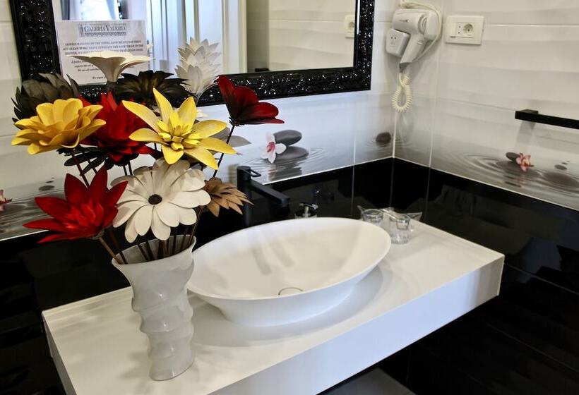 Номер Стандарт, Galeria Valeria Seaside Downtown   Mag Quaint & Elegant Boutique Hotels