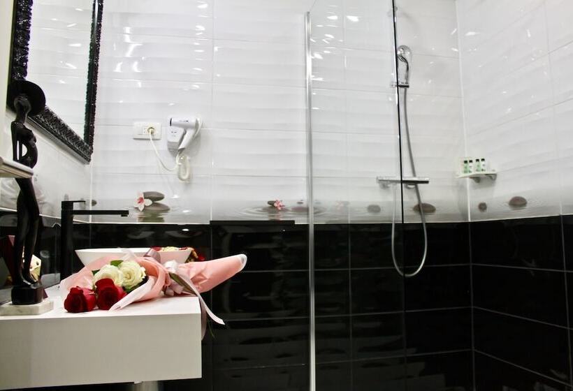 Prestige Room Sea View, Galeria Valeria Seaside Downtown   Mag Quaint & Elegant Boutique Hotels