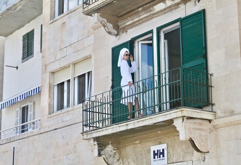 Prestige Room Sea View, Galeria Valeria Seaside Downtown   Mag Quaint & Elegant Boutique Hotels