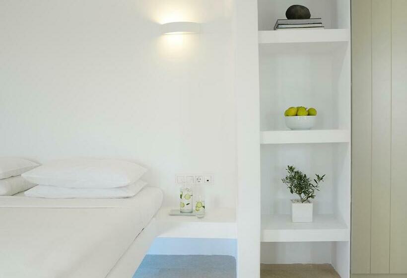 Suite, Aurora Luxury Suites