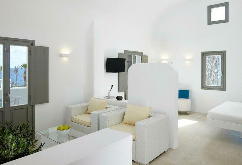 Suite, Aurora Luxury Suites