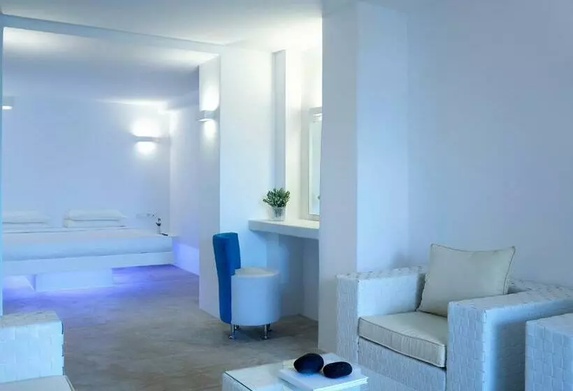 اتاق سوپریور, Aurora Luxury Suites