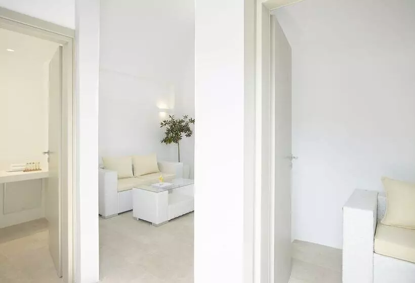 سوئیت اجرایی با چشمانداز دریا, Aurora Luxury Suites