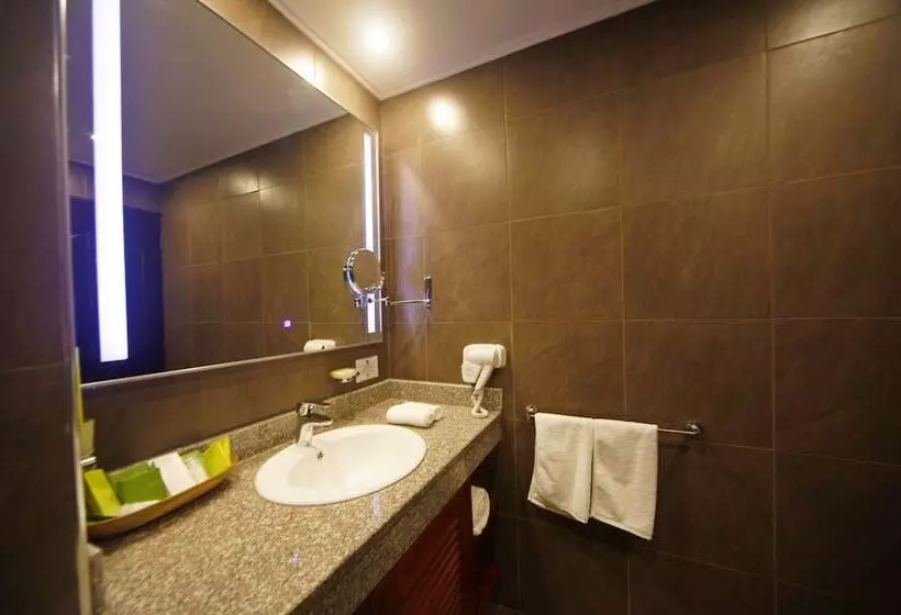 اتاق لوکس, Best Western Premier Garden Hotel Entebbe