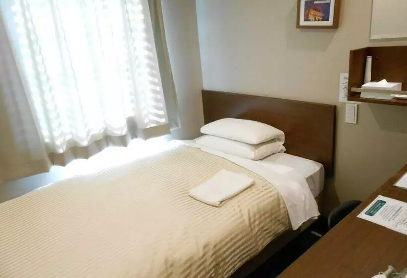 ダブルベッドのベーシックルーム, Crown Hills Sendai Aobadori