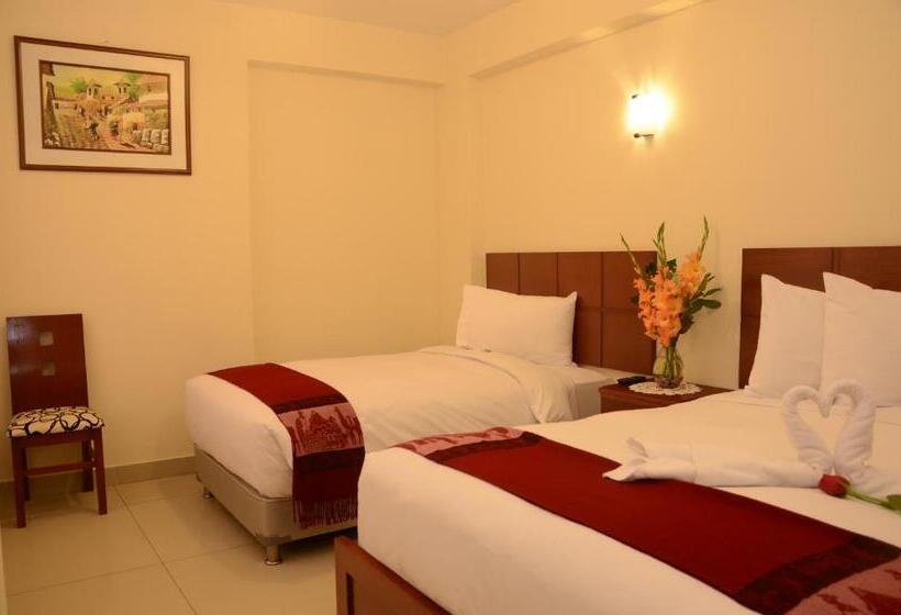 Номер Стандарт, Casa Real Hoteles