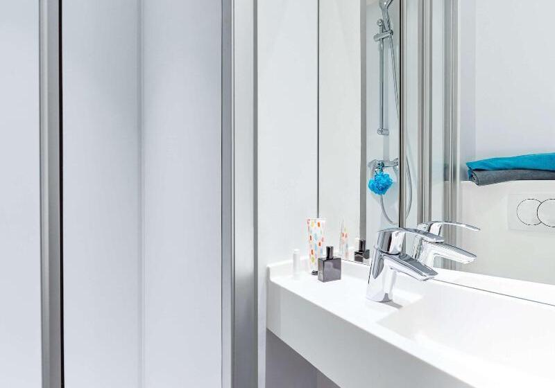 スタンダードルーム, F1 Angouleme