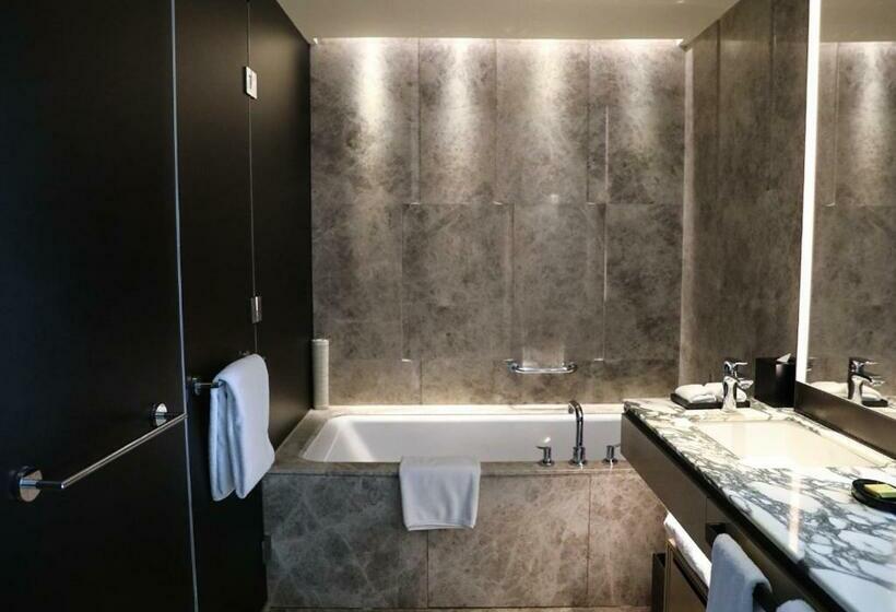 Номер Клуб, Hyatt Regency Wuxi