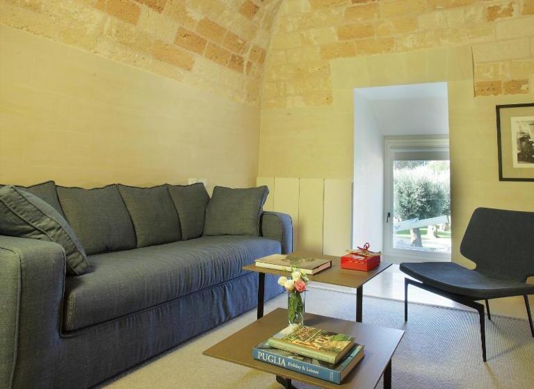 Suite with Terrace, La Fiermontina Luxury Home