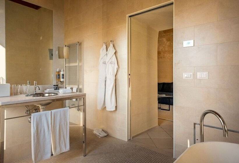 Suite with Terrace, La Fiermontina Luxury Home