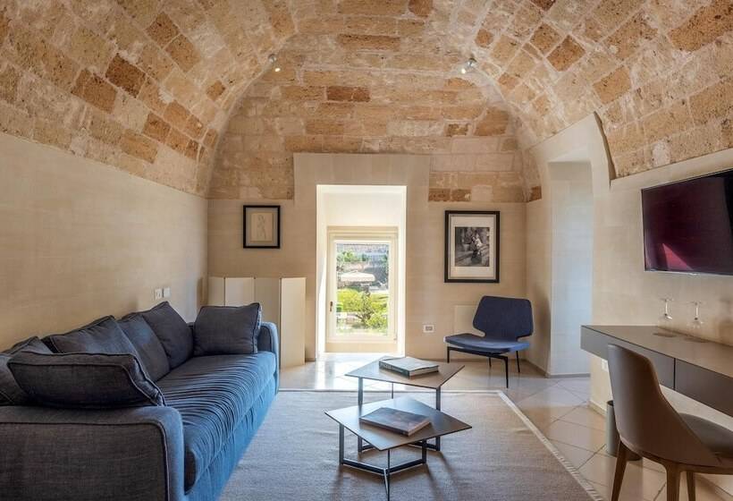 Suite with Terrace, La Fiermontina Luxury Home