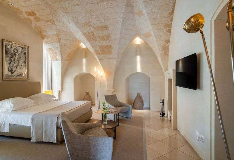 Suite with Terrace, La Fiermontina Luxury Home