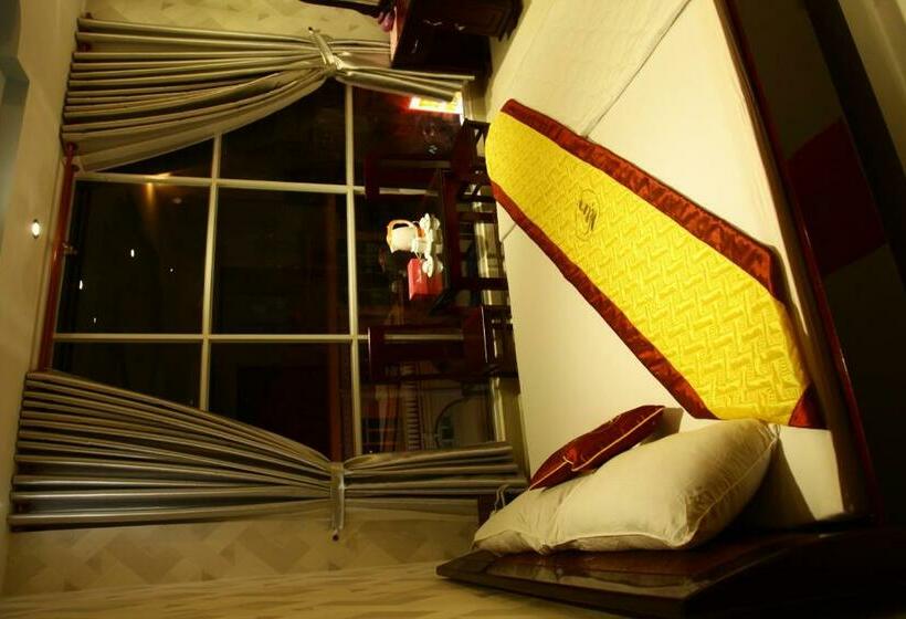 اتاق استاندارد, Minh Kieu